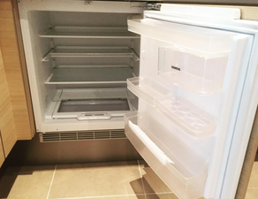 Clean Fridge